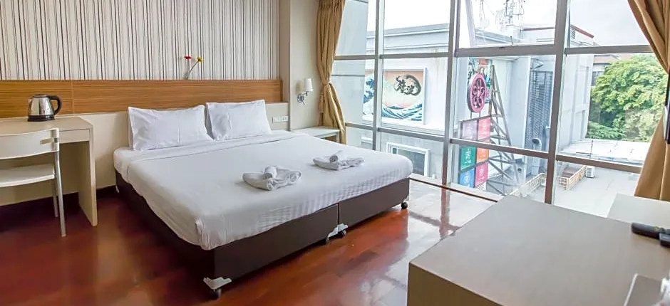 Snooze Hotel Thonglor Bangkok
