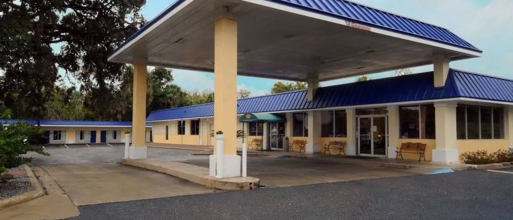 DAYS INN BY WYNDHAM SILVER SPRINGS/OCALA EAST