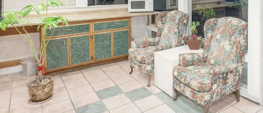 DAYS INN FRESNO CENTRAL