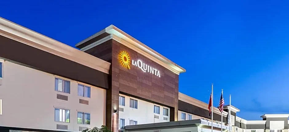 La Quinta Inn & Suites by Wyndham Goodlettsville