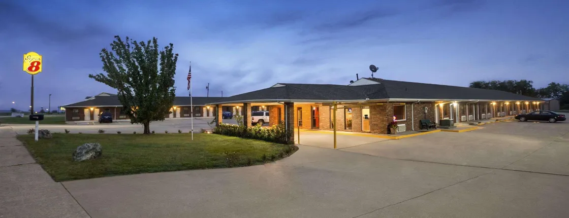 Super 8 By Wyndham Henryetta