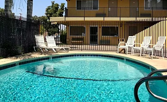 Americas Best Value Inn Visalia