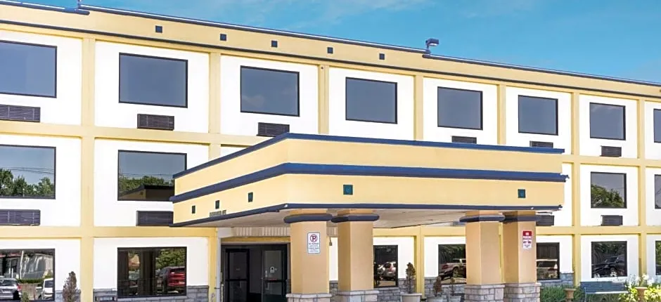 Days Inn by Wyndham Columbus Airport