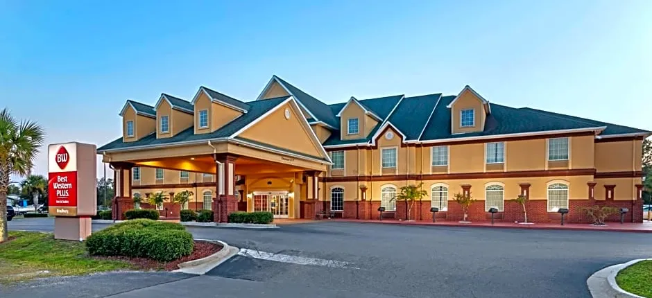 Best Western Plus Bradbury Inn & Suites