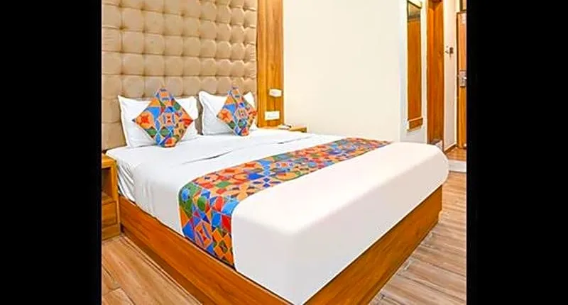 FabHotel Cozy Inn