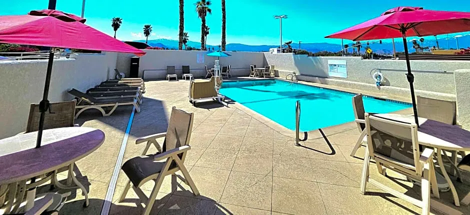 Motel 6-Palm Desert, CA - Palm Springs Area