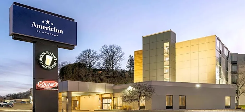 AmericInn by Wyndham Rochester Near Mayo Clinic