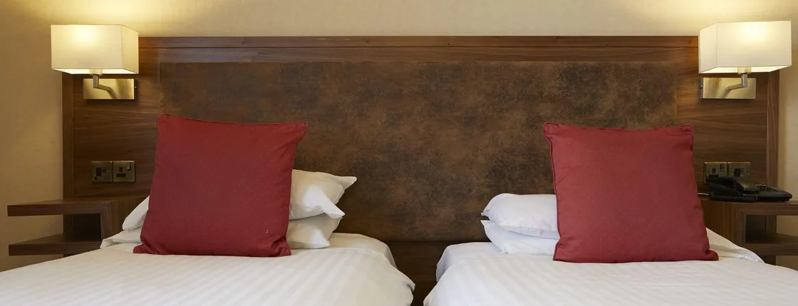 THE RED LEA HOTEL