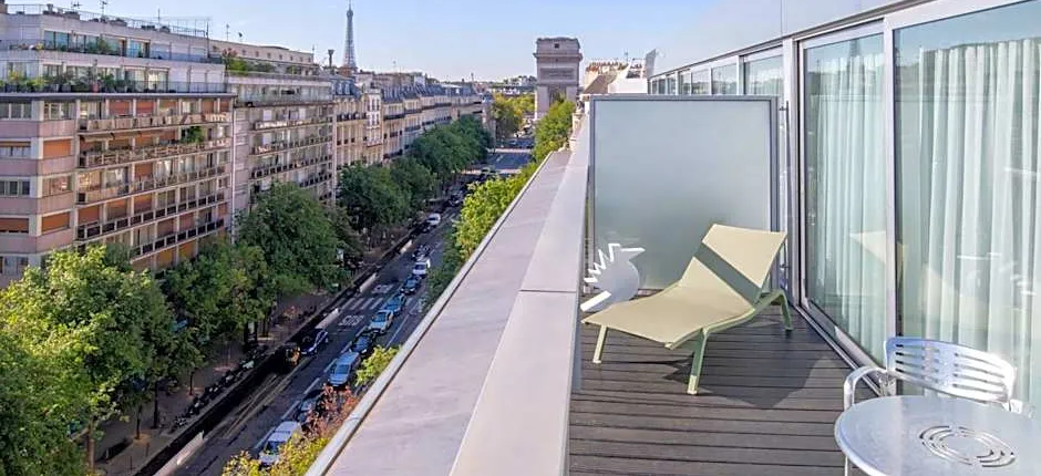 Renaissance by Marriott Paris Arc de Triomphe Hotel