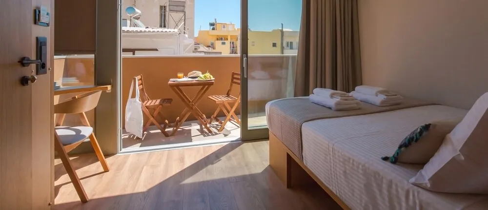 Thallos the Boutique