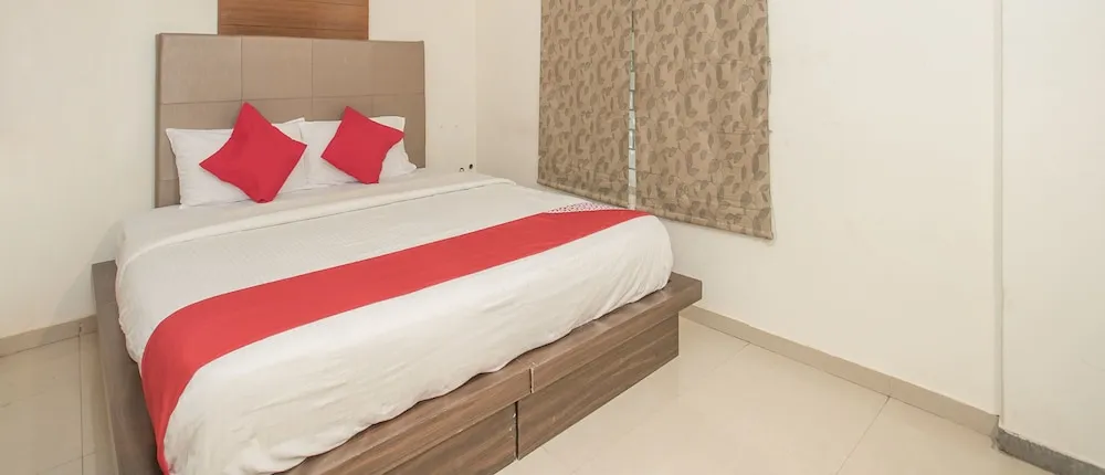 OYO 10722 Simera Service Apartments