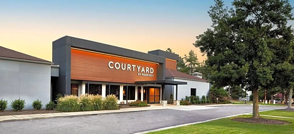 Courtyard by Marriott Memphis East/Park Avenue