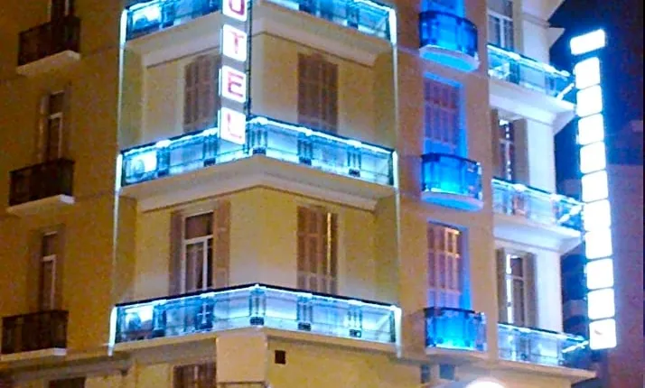 Metropolis Hotel