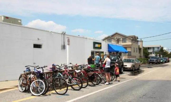 53023 Lakeshore Drive