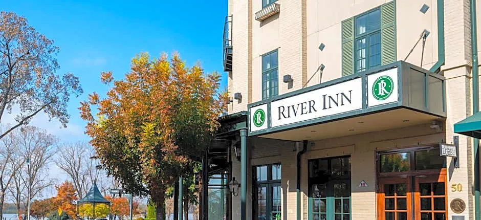 River Inn Of Harbor Town