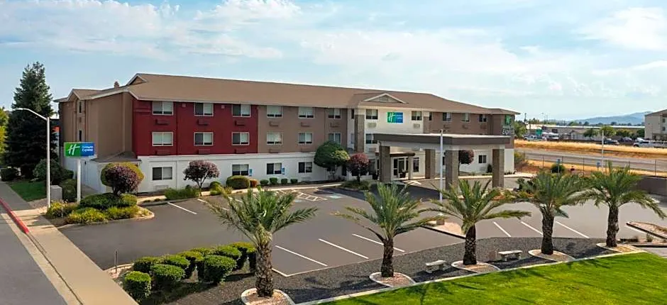 Holiday Inn Express Redding North By IHG