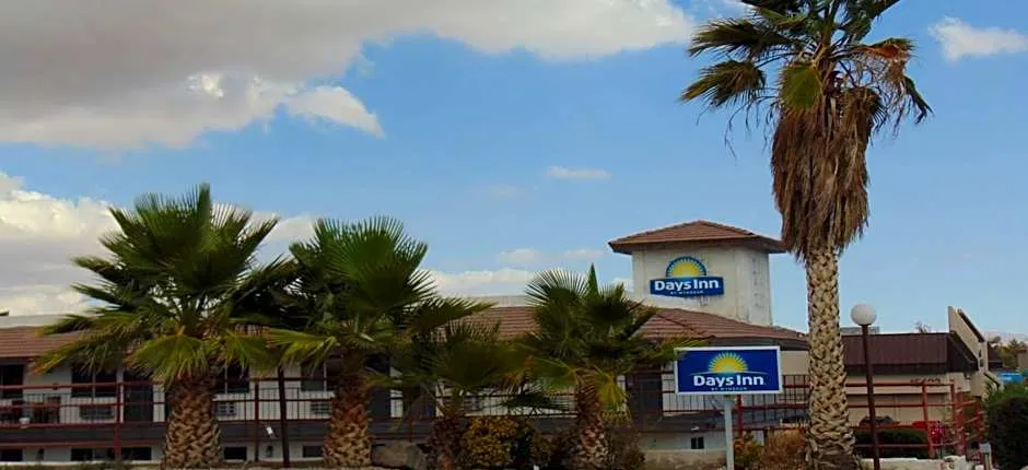 Park Avenue Inn & Suites