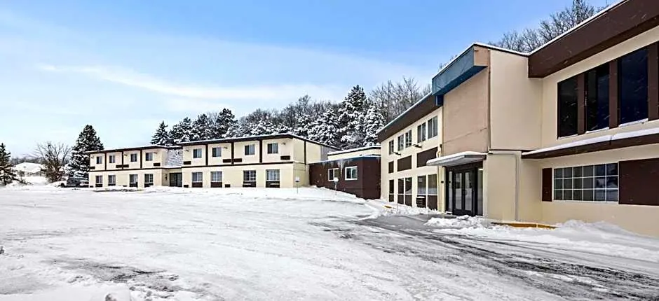 Econo Lodge Manistee
