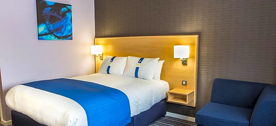 Holiday Inn Express Manchester Airport