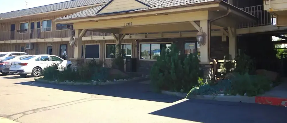 Apple Inn and Suites