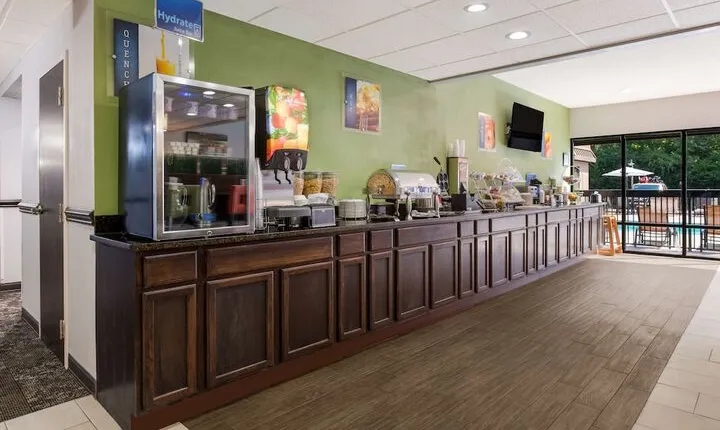 Best Western Albemarle Inn