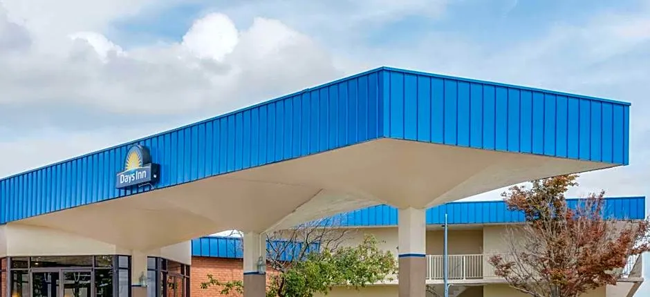 Days Inn by Wyndham St Clairsville