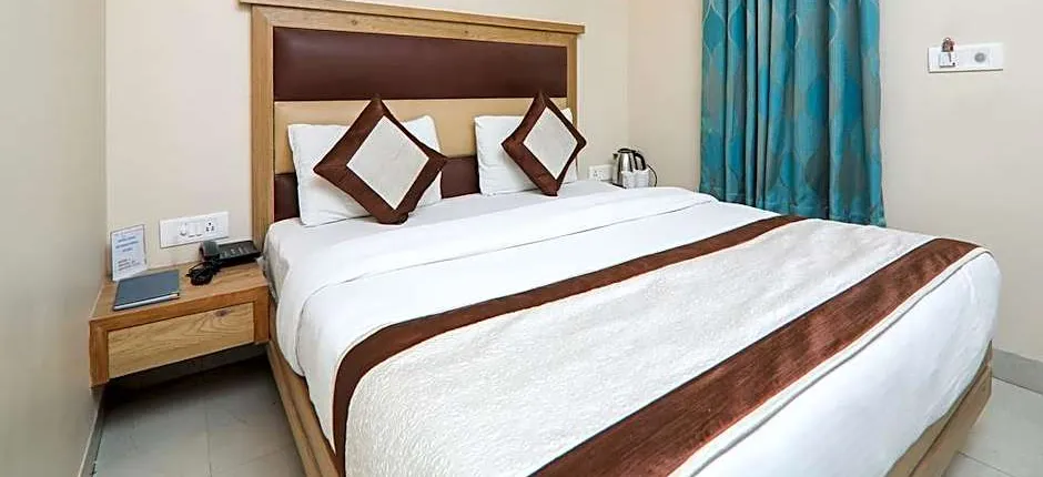 Hotel Amar International