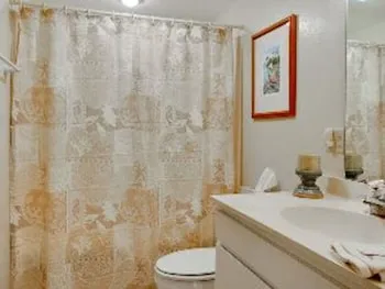 SUNSET BEACH UNIT 204