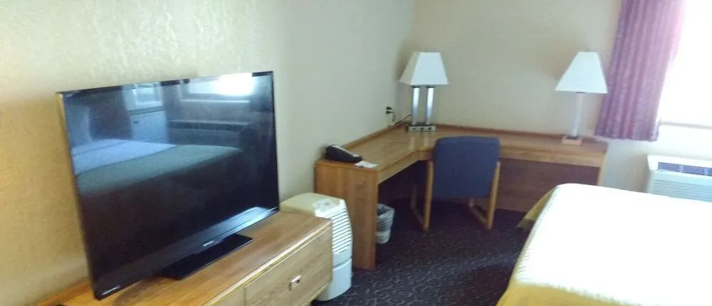 Baymont Inn & Suites Muncie Near Ball State University