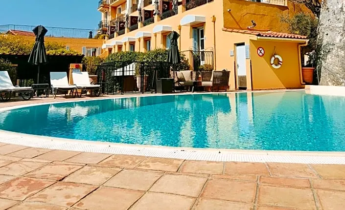 Hôtel La Pérouse Nice Baie des Anges - Recently fully renovated