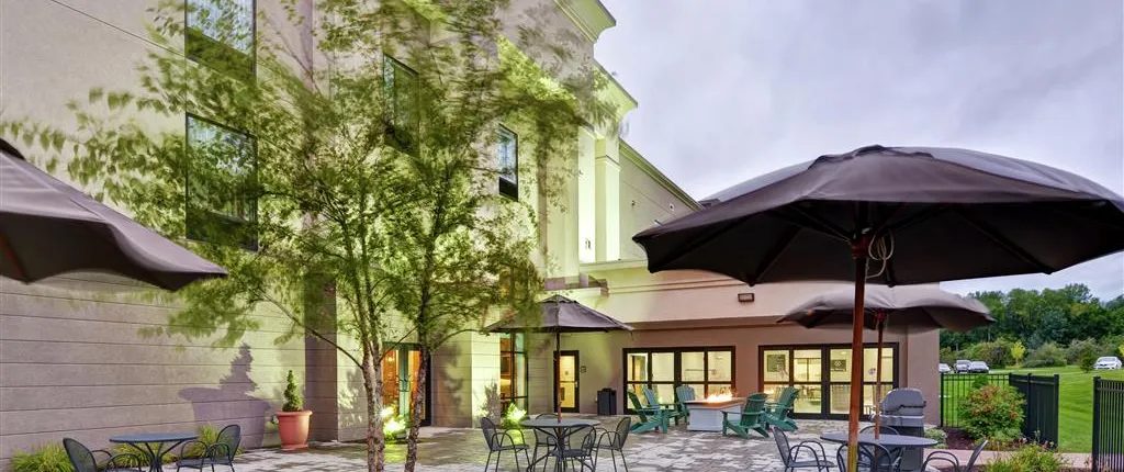 Hampton Inn And Suites New Hartford