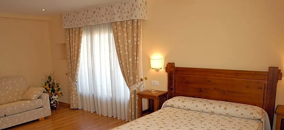Aparthotel Tres Caminos