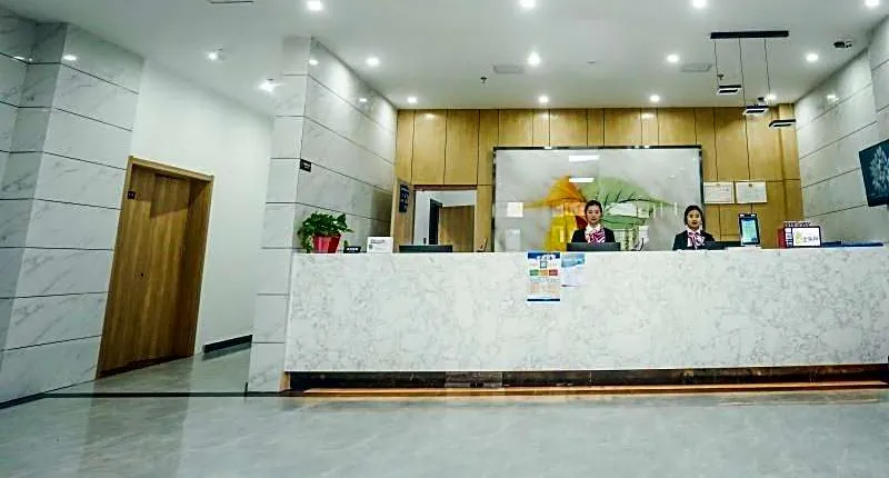 GreenTree Inn Express Xuzhou Pizhou Tiefu Town Bus station.