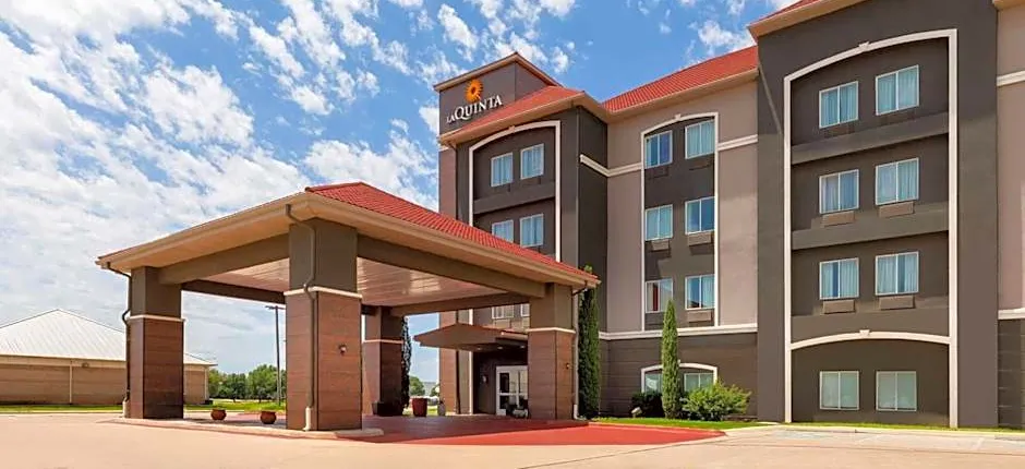 La Quinta Inn & Suites by Wyndham Brownwood