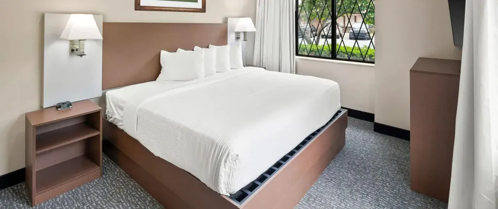 The English Inn of Charlottesville