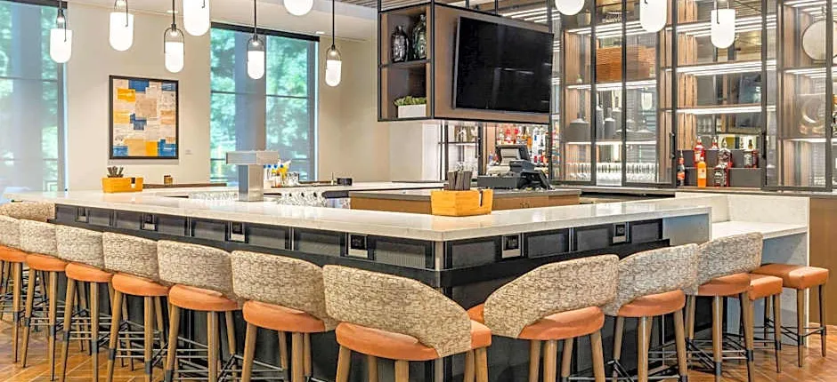 Cambria Hotel New Haven University Area