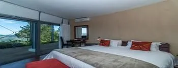 Sirius Lodge