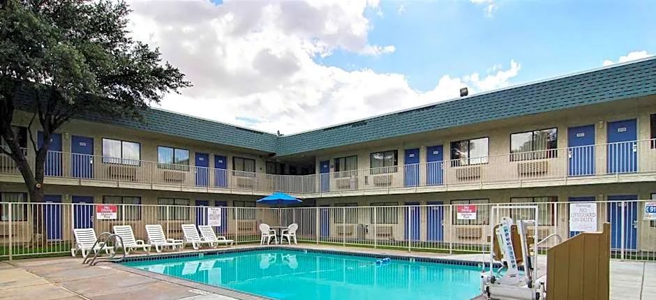 Motel 6-Fort Stockton, TX