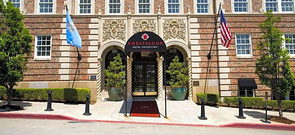 Ambassador Hotel Tulsa, Autograph Collection by Marriott