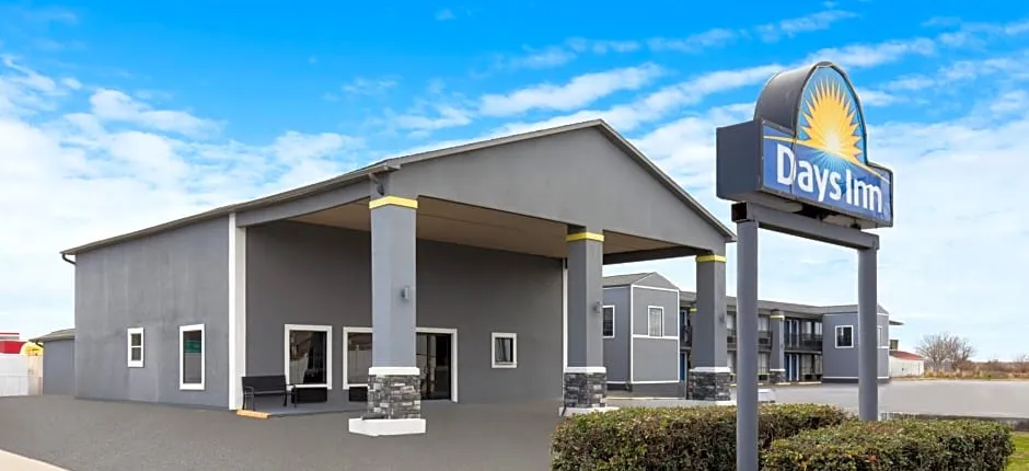 Days Inn by Wyndham Carlisle