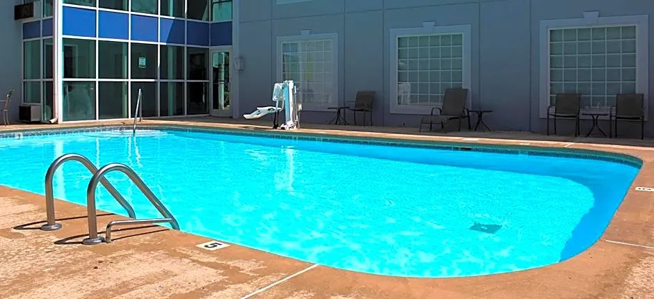 Quality Inn Crossville Near Cumberland Mountain State Park