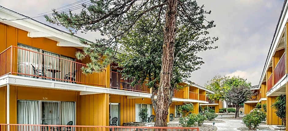 Econo Lodge Near Reno-Sparks Convention Center
