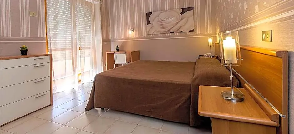 Hotel Residence Ulivi E Palme