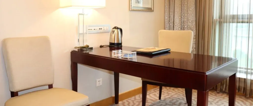 QueenSir International Hotel