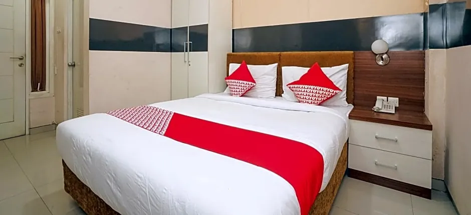 Super OYO Flagship 450 Semampir Residence