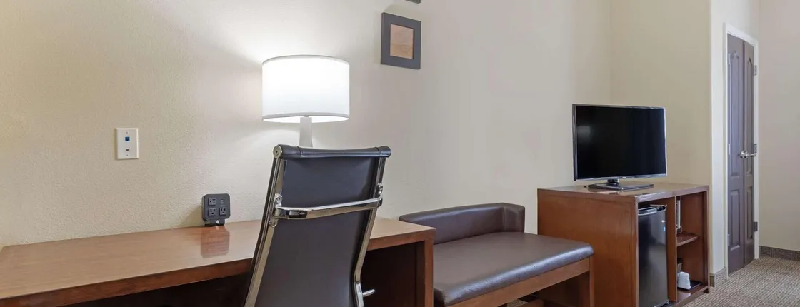 Comfort Suites Dallas