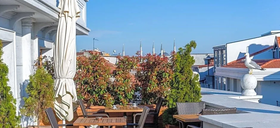 Bizim Hotel