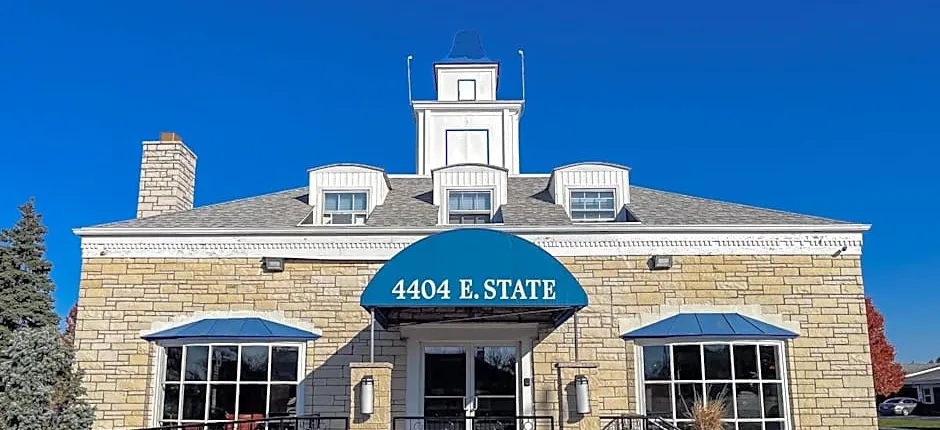 Rockford Alpine Inn & Suites