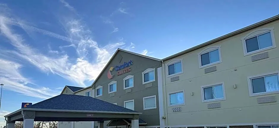 Comfort Suites Omaha Northwest