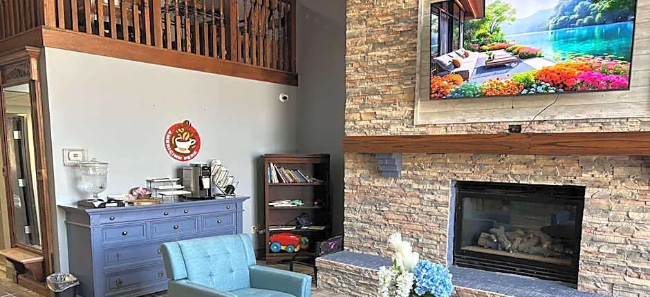 AmericInn by Wyndham Ottumwa